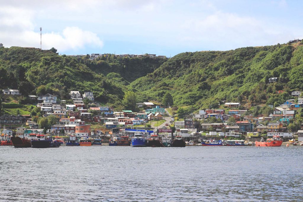 Tanto mar para nuestros remos: Isla Huar